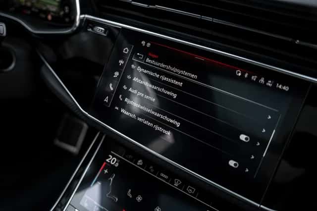 Audi Q8 (2025) thumbnail 36
