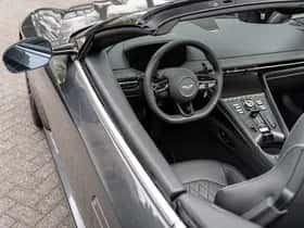 Aston Martin DB12 V8 Volante (2025) thumbnail 43