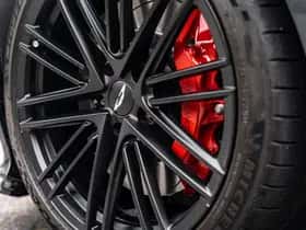 Aston Martin DB12 V8 Volante (2025) thumbnail 9