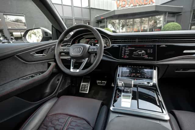 Audi RSQ8 Performance URBAN (2025) thumbnail 3