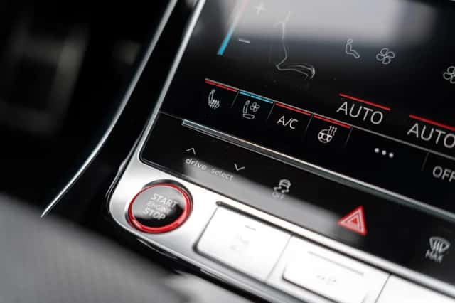 Audi SQ8 (2024) thumbnail 12