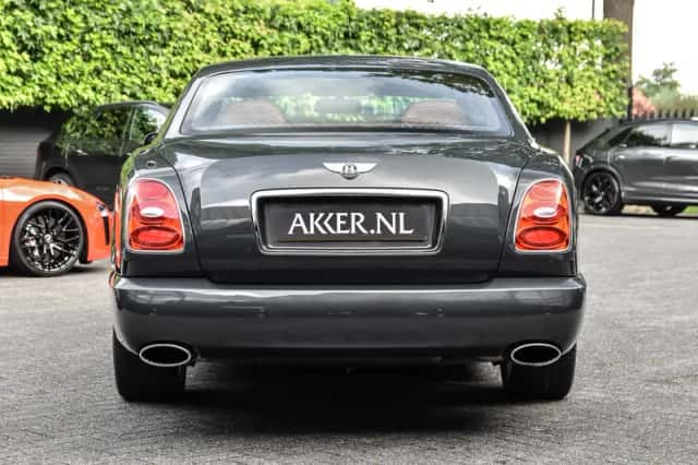 Bentley Brooklands (2009) thumbnail 18