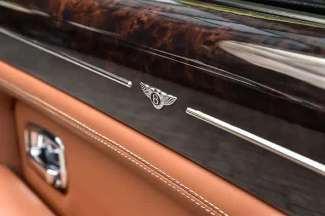 Bentley Brooklands (2009) thumbnail 28