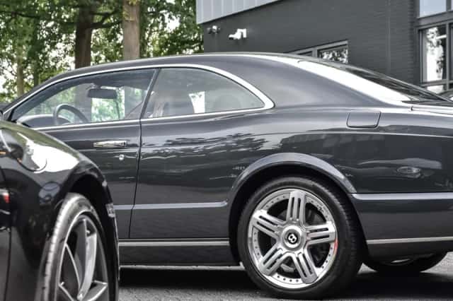 Bentley Brooklands (2009) thumbnail 30