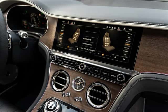 Bentley Continental GTC (2026) thumbnail 12