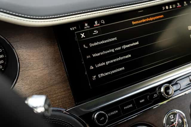 Bentley Continental GTC (2026) thumbnail 27