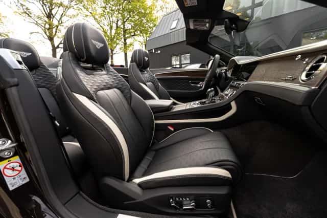 Bentley Continental GTC (2026) thumbnail 4