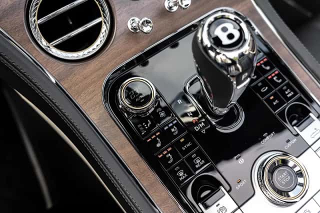 Bentley Continental GTC (2026) thumbnail 32