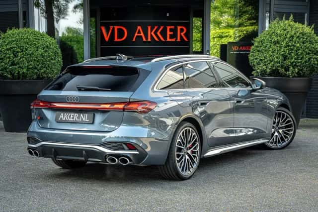 Audi S5 (2025) thumbnail 2