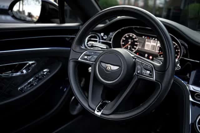 Bentley Continental GTC (2019) thumbnail 12