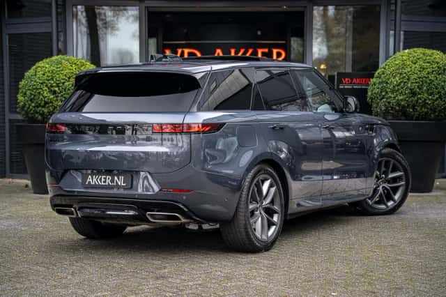 Land Rover Range Rover Sport (2025) thumbnail 2