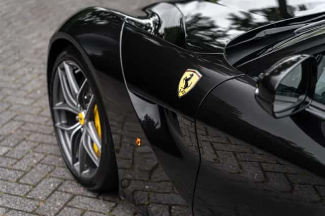Ferrari F12 Berlinetta (2014) thumbnail 18