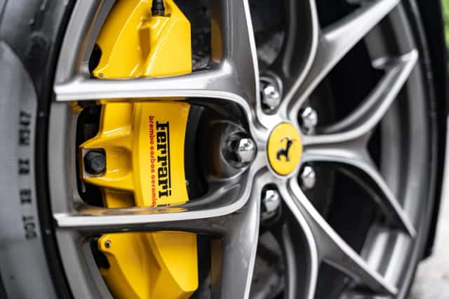 Ferrari F12 Berlinetta (2014) thumbnail 26