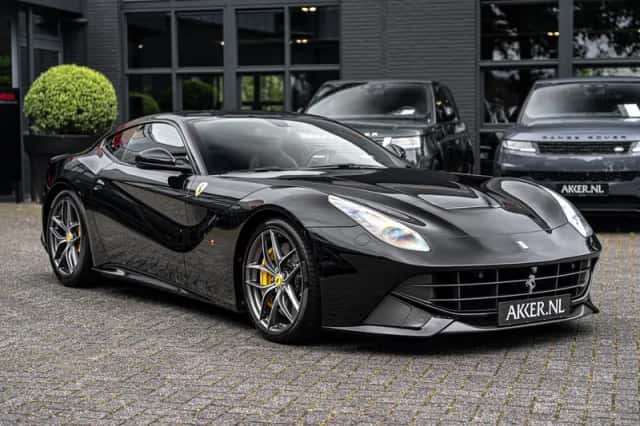 Ferrari F12 Berlinetta (2014) thumbnail 30