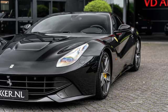 Ferrari F12 Berlinetta (2014) thumbnail 42