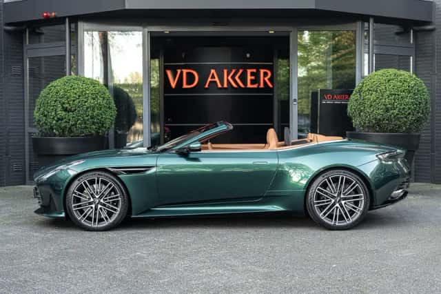 Aston Martin DB12 (2025) thumbnail 6