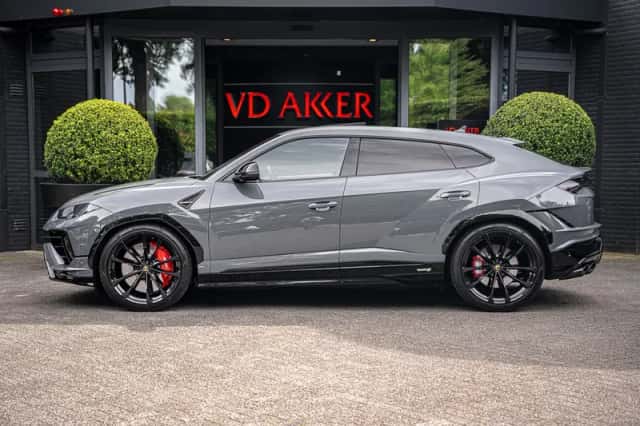 Lamborghini Urus S (2024) thumbnail 6