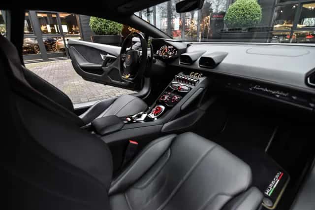 Lamborghini Huracan LP610-4 (2018) thumbnail 3