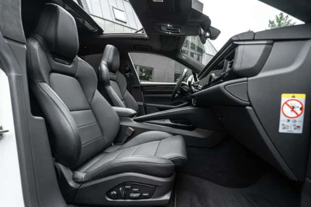 Porsche Macan (2025) thumbnail 4