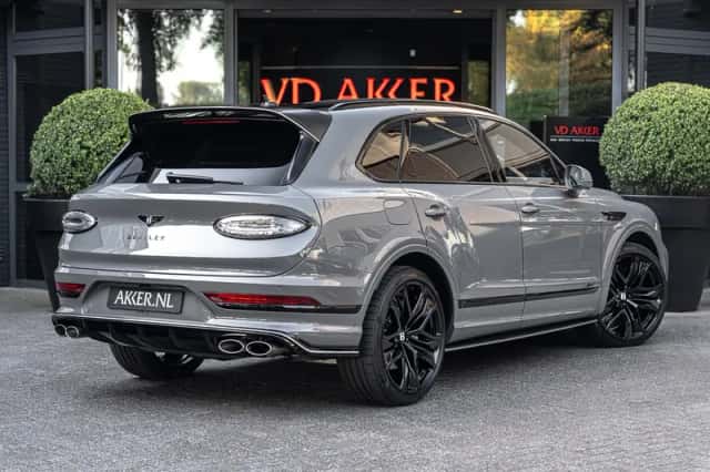 Bentley Bentayga (2026) thumbnail 2
