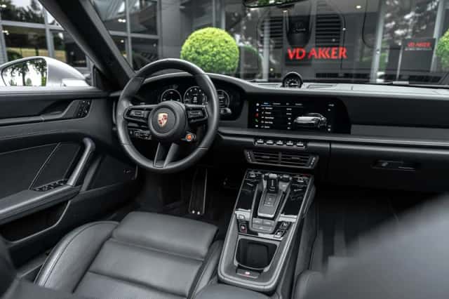 Porsche 992.2 (2025) thumbnail 3