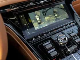 Aston Martin DB12 V8 Volante (2025) thumbnail 15