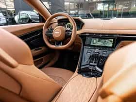 Aston Martin DB12 V8 Volante (2025) thumbnail 3