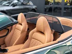 Aston Martin DB12 V8 Volante (2025) thumbnail 29