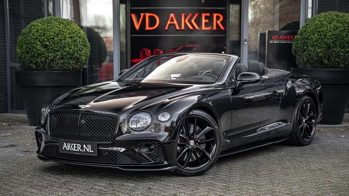 Bentley Continental GTC (2019) — foto 1