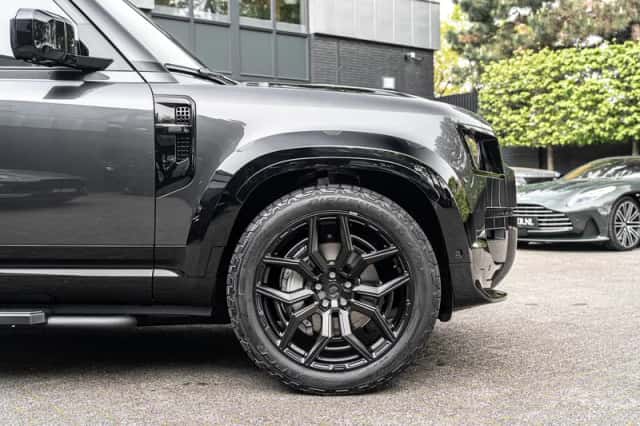 Land Rover Defender (2026) thumbnail 14