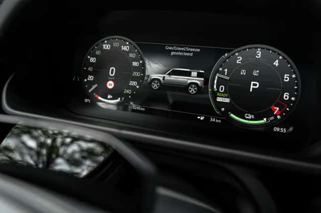 Land Rover Defender (2026) thumbnail 31