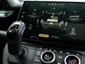 Land Rover Defender (2026) thumbnail 35