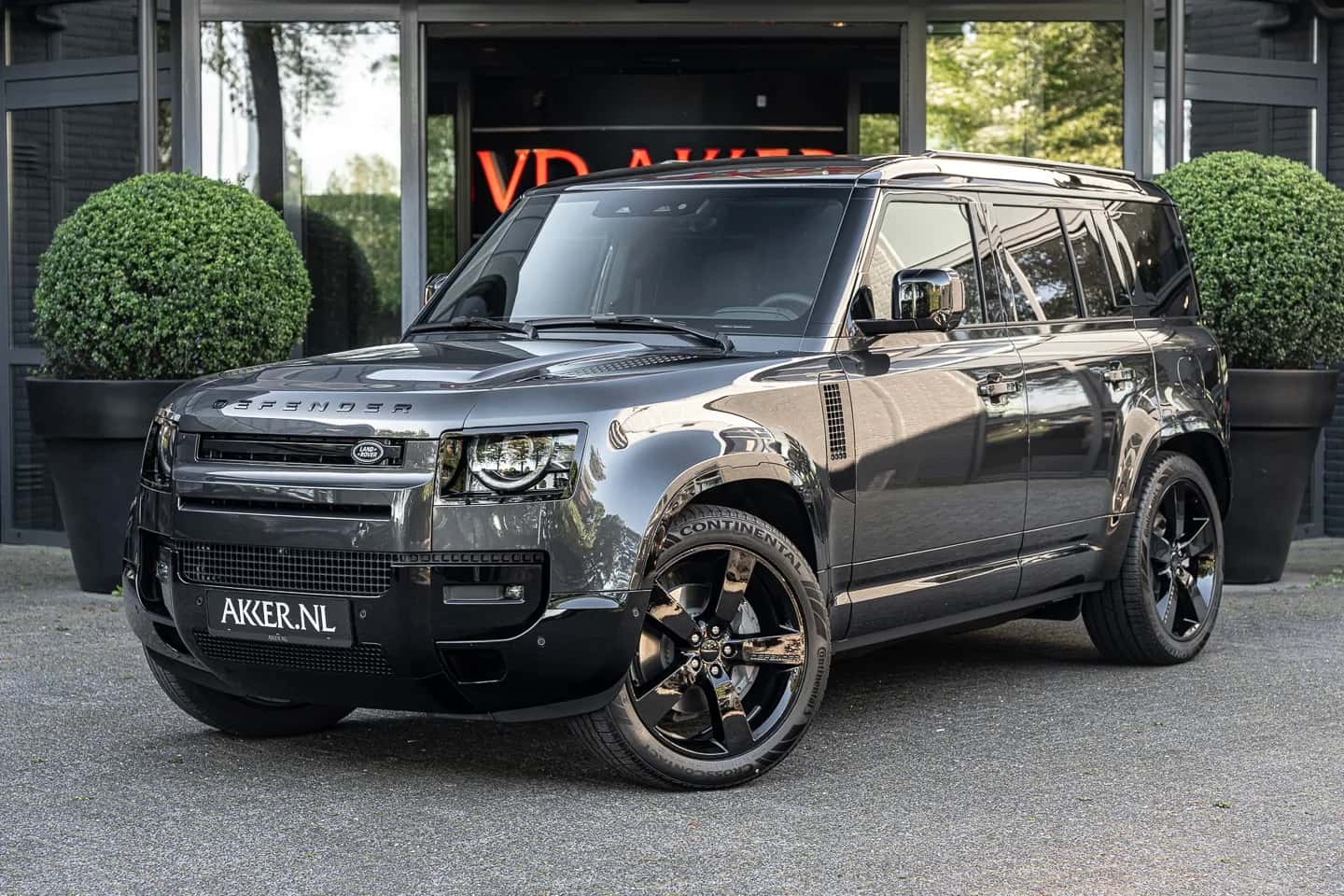 Land Rover Defender (2026) — foto 1