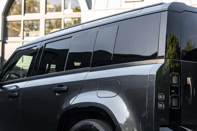 Land Rover Defender (2026) thumbnail 25
