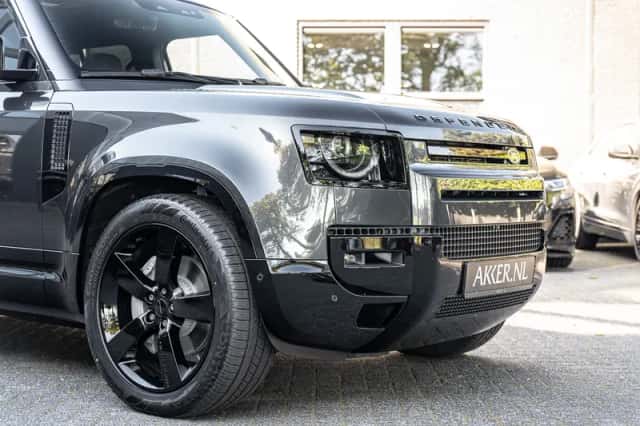 Land Rover Defender (2026) thumbnail 33