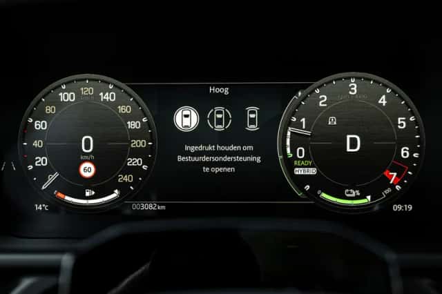 Land Rover Defender (2026) thumbnail 34