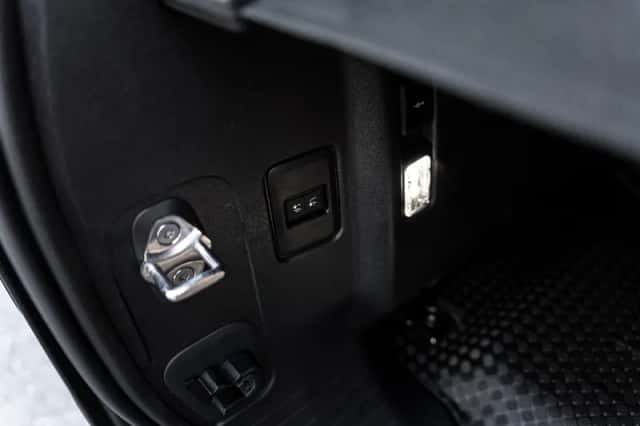 Land Rover Defender (2026) thumbnail 35