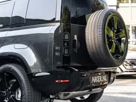 Land Rover Defender (2026) thumbnail 18