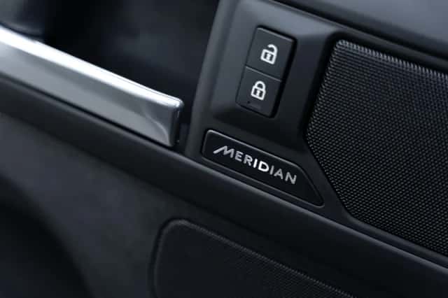 Land Rover Defender (2026) thumbnail 19