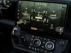 Land Rover Defender (2026) thumbnail 24