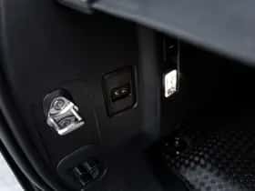 Land Rover Defender (2026) thumbnail 35