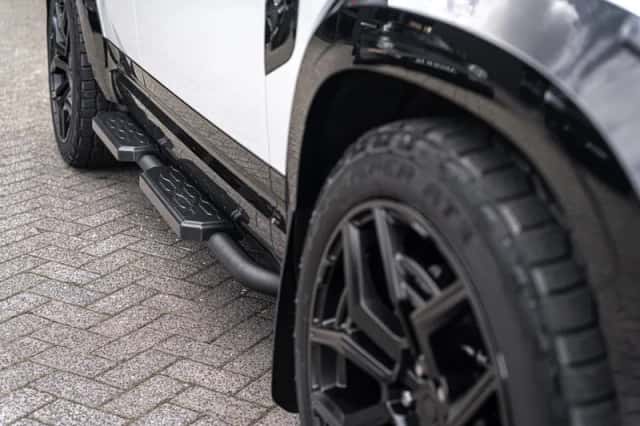 Land Rover Defender (2025) thumbnail 18