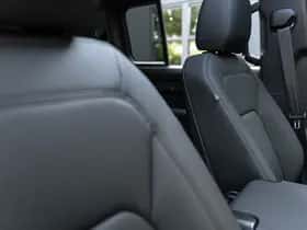 Land Rover Defender (2026) thumbnail 28