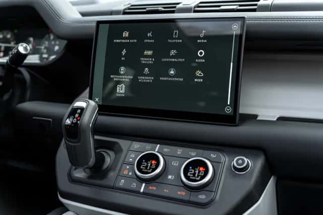 Land Rover Defender (2025) thumbnail 42