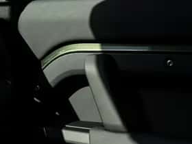 Land Rover Defender (2026) thumbnail 10