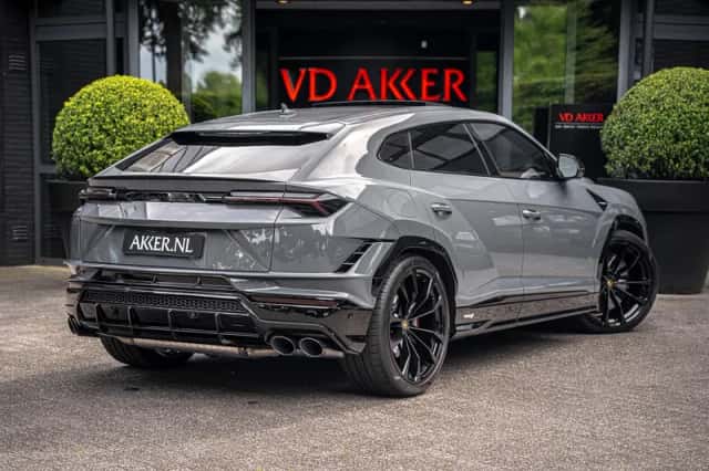 Lamborghini Urus S (2024) thumbnail 2