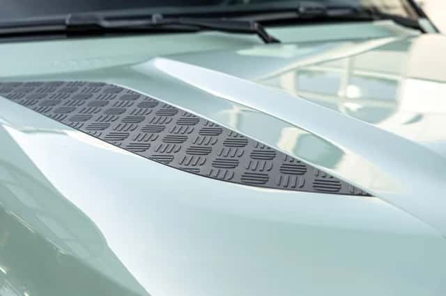 Land Rover Defender (2025) thumbnail 17