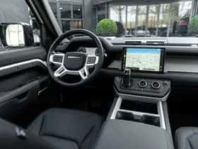 Land Rover Defender (2025) thumbnail 3