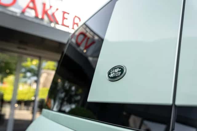 Land Rover Defender (2025) thumbnail 21
