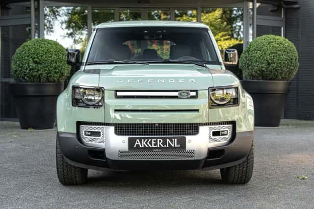 Land Rover Defender (2025) thumbnail 25